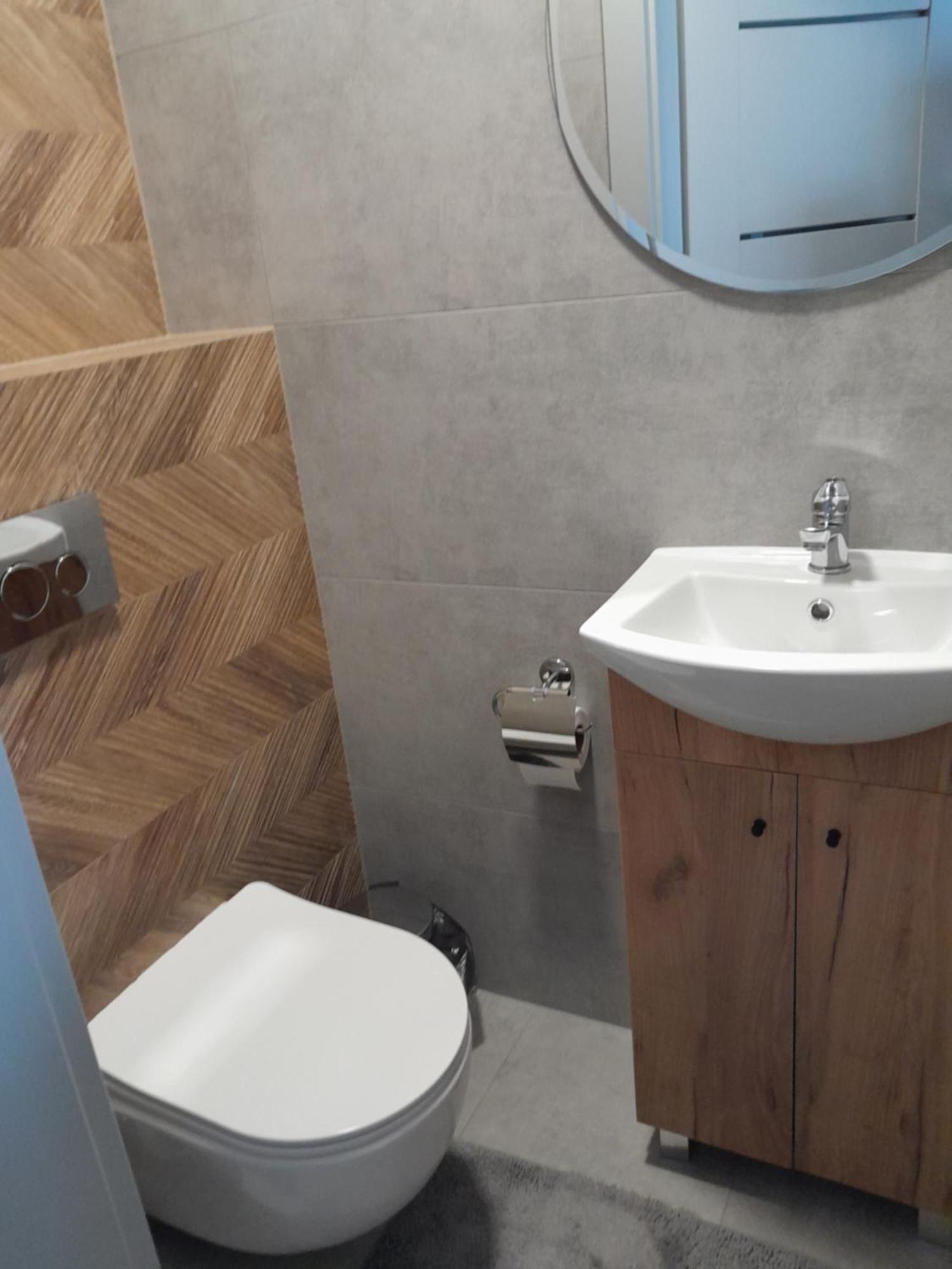 Domek Pod Brzozami Z Jacuzzi ,Grillem I Tarasem Przemysl Exterior photo